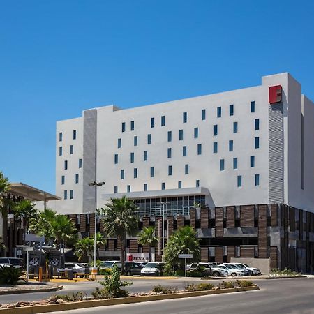 Fiesta Inn ロスモチス エクステリア 写真